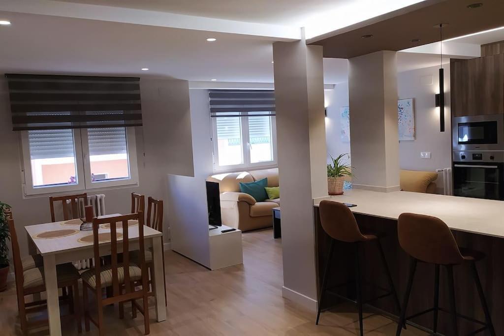 Apartamento Centrico Ideal Para Visitar Cuenca Cuenca  Bagian luar foto