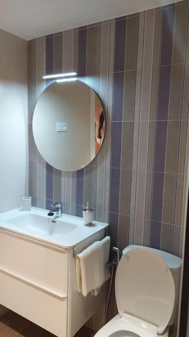 Apartamento Centrico Ideal Para Visitar Cuenca Cuenca  Bagian luar foto